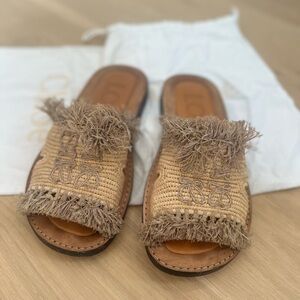 Chic Woven Slide Sandals - Tan